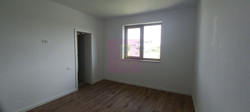 Gulia, casa noua parter 4 camere, curte 514 mp